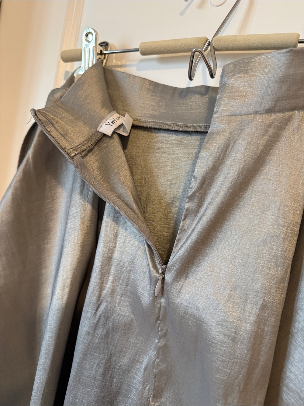 Shimmer Tie-Waist A-Line Skirt in Silver - Picture 4 of 4